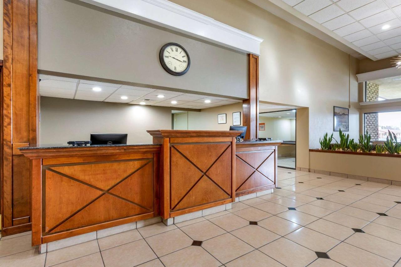 Clarion Inn & Suites Roswell Dış mekan fotoğraf