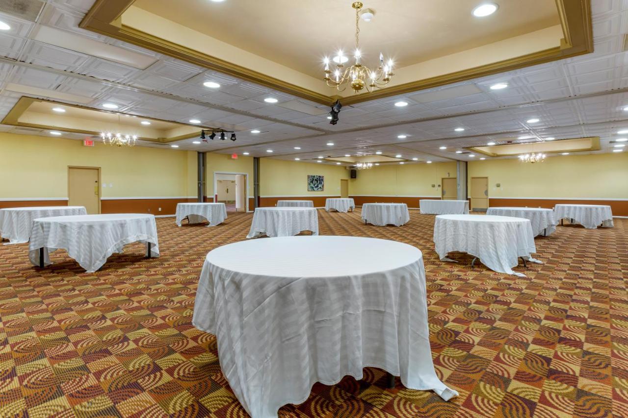 Clarion Inn & Suites Roswell Dış mekan fotoğraf