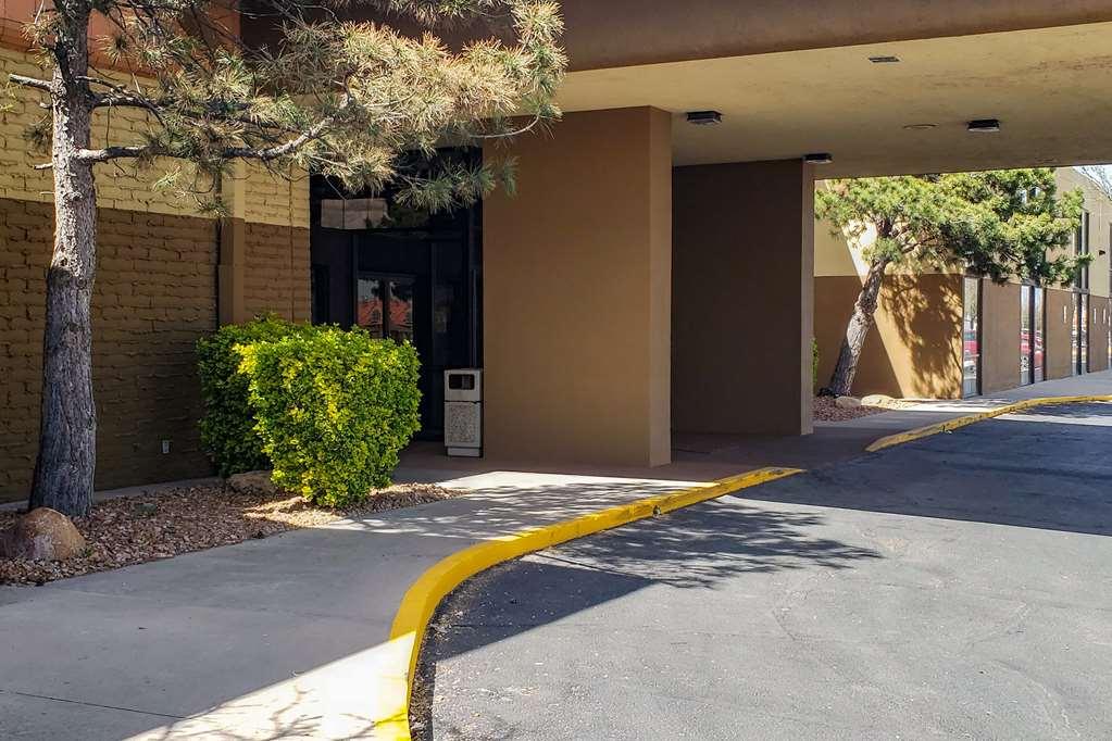 Clarion Inn & Suites Roswell Dış mekan fotoğraf